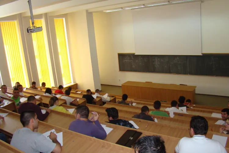 UBB invata tinerii defavorizati sa se ajute si sa ajute pe altii prin crearea de intreprinderi sociale