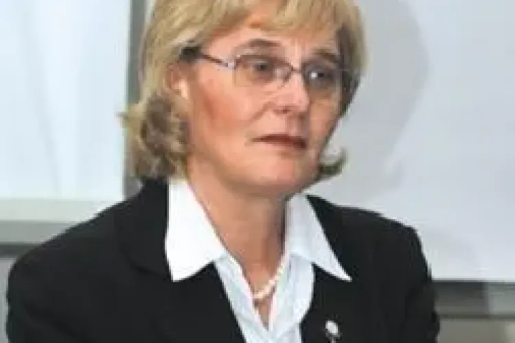 Emilia Groza revine la sefia Casei Judetene de Asigurari de Sanatate Cluj