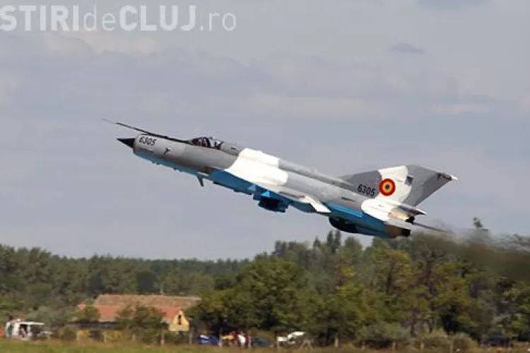 Doua MIG - uri 21 Lancer de la Campia Turzii participa in Ungaria la un miting aerian