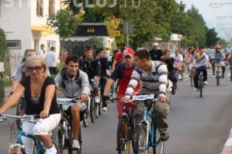 Marsul pe biciclete Cluj - Rosia Montana a luat startul azi si va dura trei zile