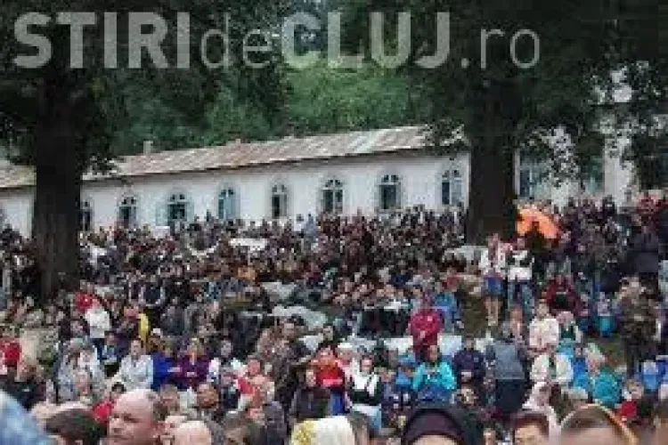 50.000 de credinciosi au ajuns deja la Manastirea Nicula, de Sfanta Maria - VIDEO