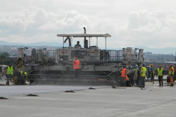 Buda îi declară repetenți pe Dragnea, Şova şi Horea Uioreanu: Terenul de la Aeroportul Cluj poate fi expropriat rapid