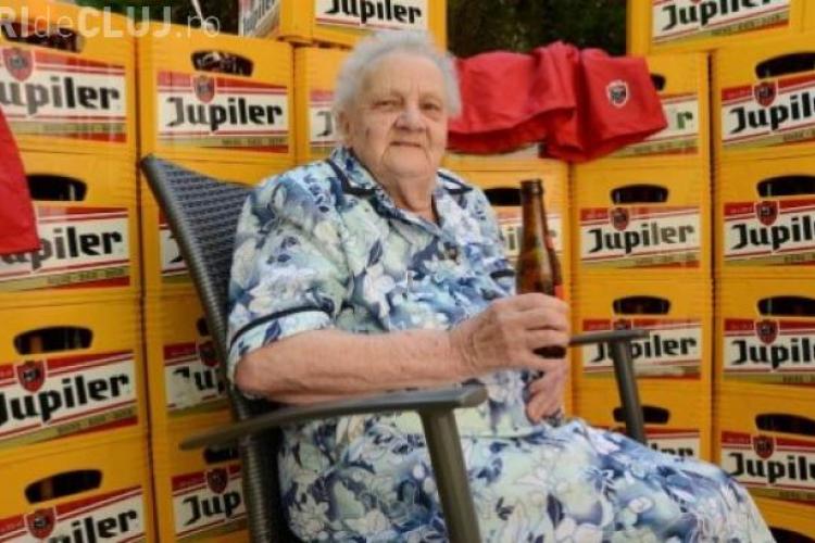 E un caz uimitor: La 90 de ani, bea câte 16 beri pe zi
