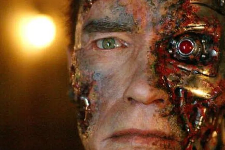 Arnold Schwarzenegger se întoarce în rolul Terminator-ului