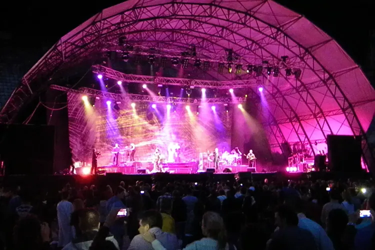 UB 40 a cântat la Cluj pentru 10.000 de oameni. Spectatorii au avut păreri împărțite - FOTO