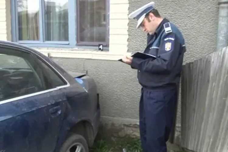 Accident pe strada Lombului! Șoferul beat a vrut să fugă, dar martorii au dat cu el de pământ
