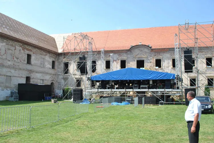 Cum arată Castelul Bonțida, locul în care se organizează Festivalul ”Electric Castle” - FOTO