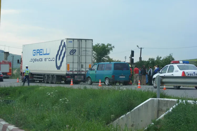 Accident cu mai multe victime pe DN1-F la ieșire din localitatea Mera UPDATE FOTO