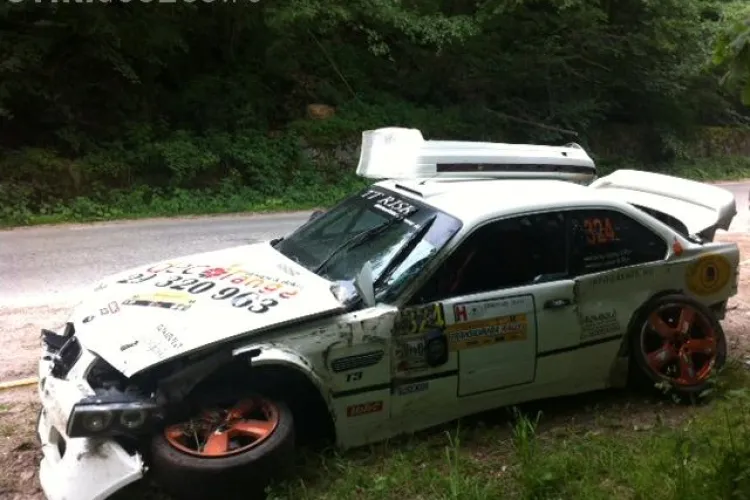 Accident de raliu la Cluj. Un pilot maghiar a ieșit de pe traseu la Tarnița - VIDEO și FOTO