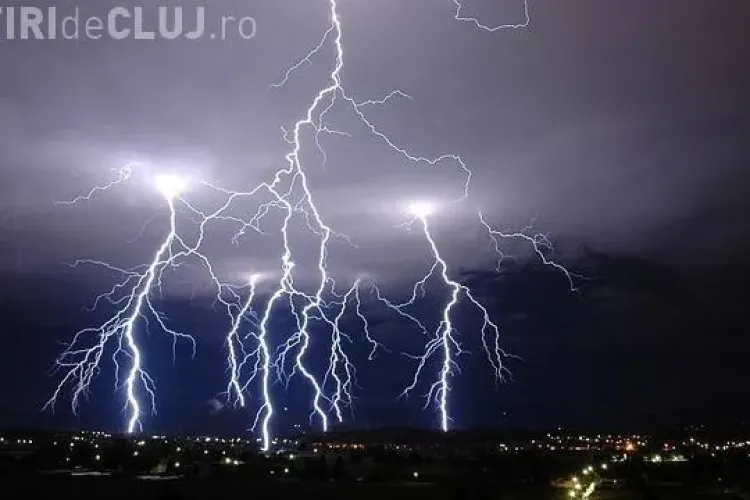 Când riști cel mai mult să fi fulgerat? Vezi ce spun cercetătorii