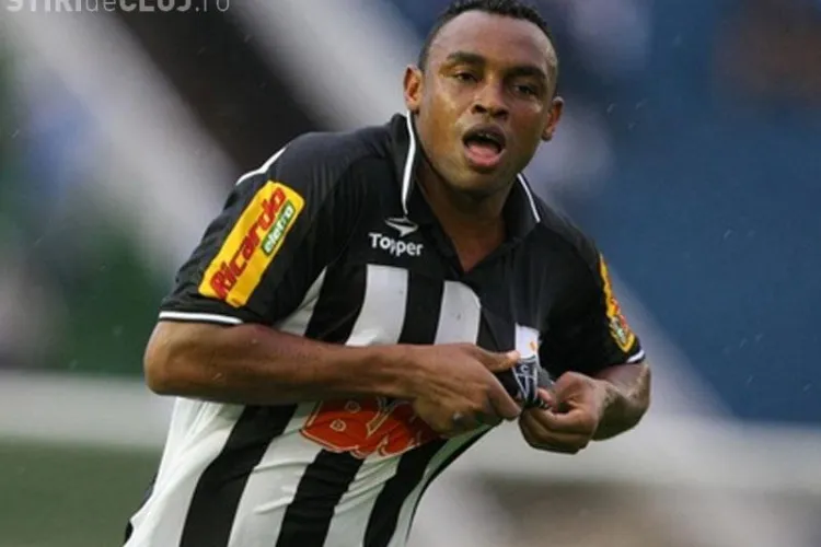 CFR Cluj a adus în PROBE un atacant brazilian . Rednic a dat afară alți trei jucători - VIDEO