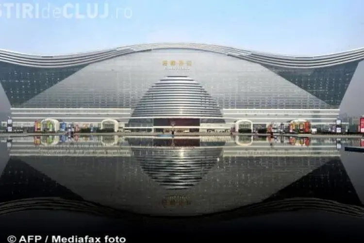 A fost deschisă cea mai mare clădire din lume. Are și un soare artificial