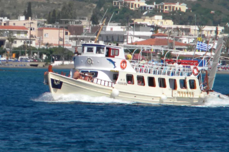 Călător în Rhodos! Excursia cu vaporul spre Lindos este o aventură pe care trebuie să o gustați - Galerie FOTO