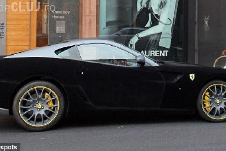 Fițe de șeic: Un Ferrari îmbrăcat în catifea face furori în Londra VIDEO
