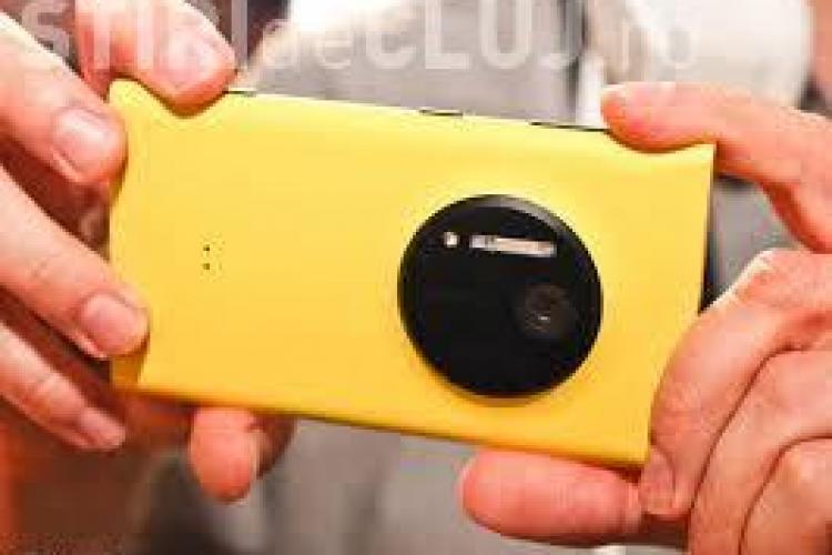 Nokia a lansat Lumia 1020, telefonul cu o cameră de 41 de megapixeli