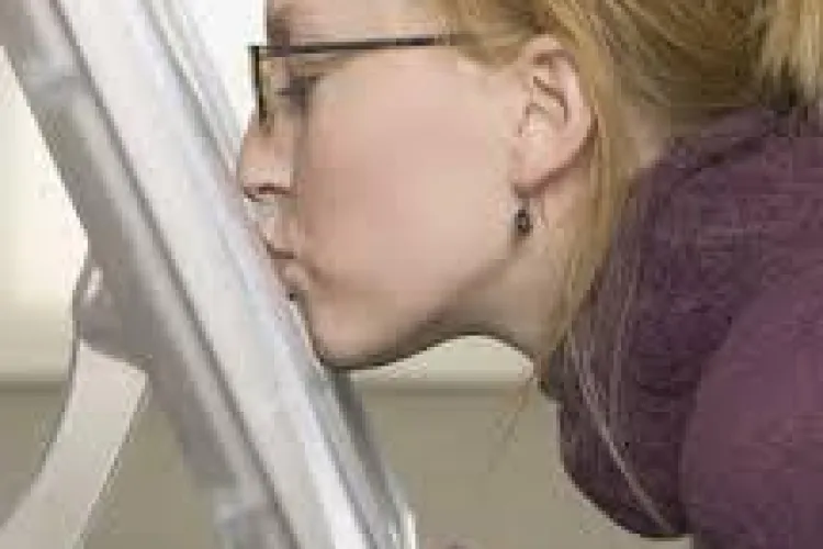 O femeie caută un BĂRBAT ”VIU” și e dispusă să plătească 10.000 de dolari