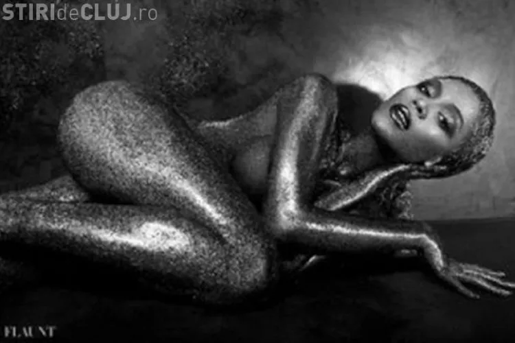 Beyonce a pozat NUD. Vedeta este acoperită cu un strat de sclipici