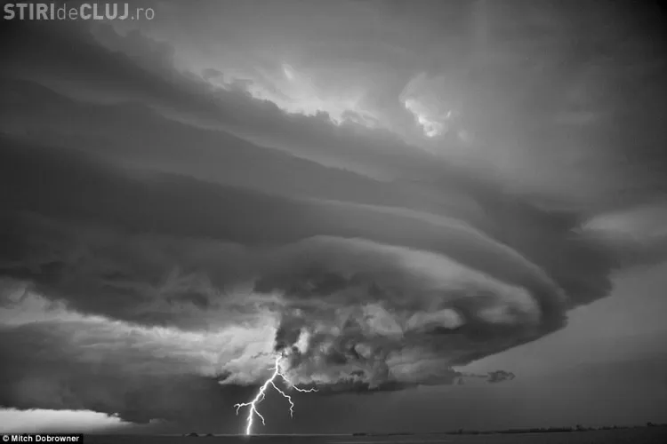 COD GALBEN de furtună în județul Cluj. UPDATE: Codul a fost prelungit