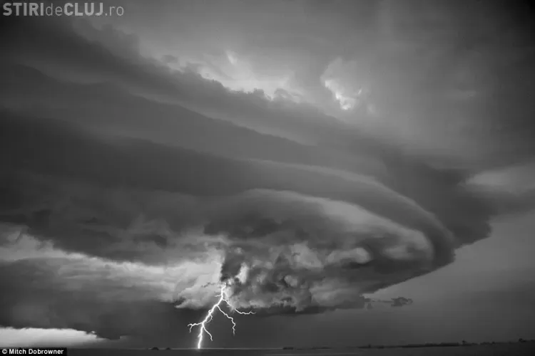 AVERTIZARE ANM: Vreme instabilă și ploi torențiale în următoarele zile