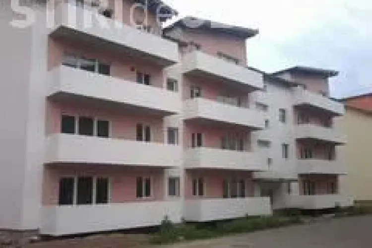 Un copil de doi ani a căzut de la balconul unui apartament din Florești