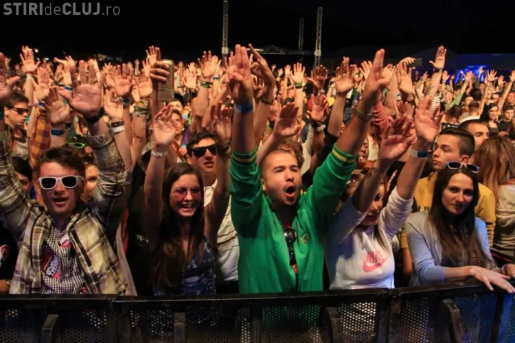15 mii de spectatori, în prima zi, la Festivalul Peninsula. Vedete au fost Kalbrenner și Alborosie - FOTO