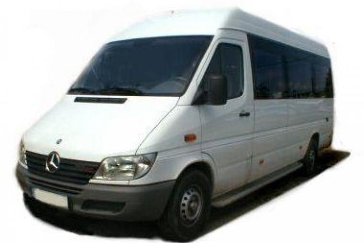 Un microbuz cu turiști români s-a răsturnat în Marea Britanie