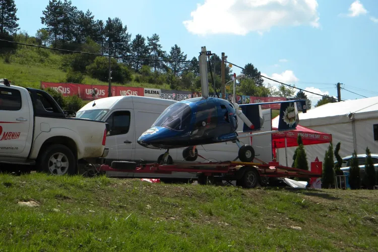 La Peninsula 2013 este și un girocopter! Zborul de 15 minute e cam scump - FOTO