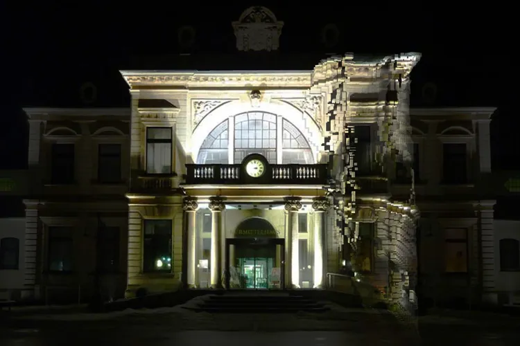 Festivalul ”Colours of Cluj” aduce Casa care dansează după placul participanților - FOTO