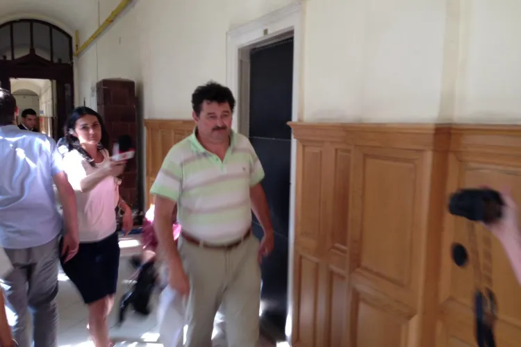 Psihiatrul șef de la Spitalul Militar Cluj, cercetat în stare de libertate pentru emiterea de adeverințe pshiatrice false