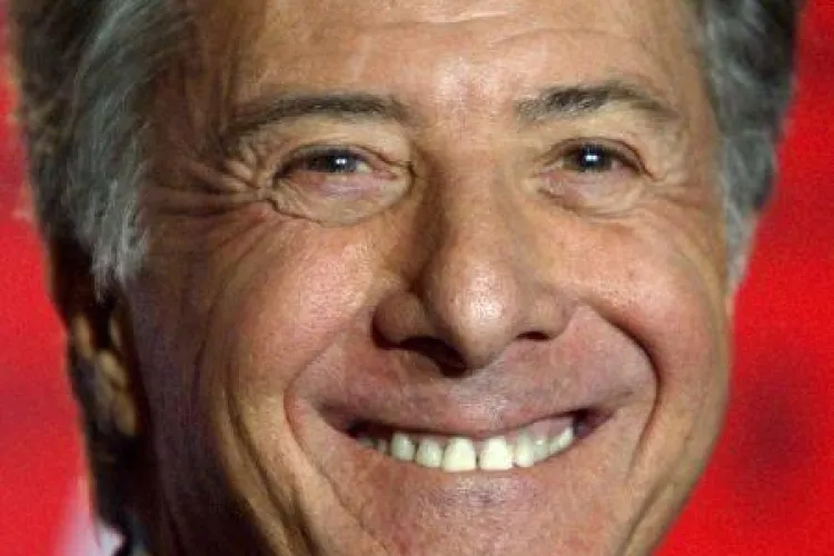 Actorul Dustin Hoffman a fost operat pentru eliminarea unor tumori canceroase
