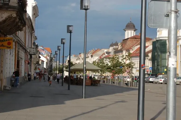 Un clujean a fost prins în timp ce încerca să fure o boxă audio în centrul orașului