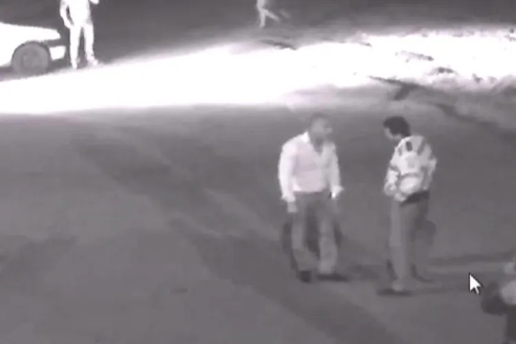 Imagini de la bătaia dintre interlopi și Scutul Negru, la Aghireșu. Săbii și bâte de baseball - VIDEO