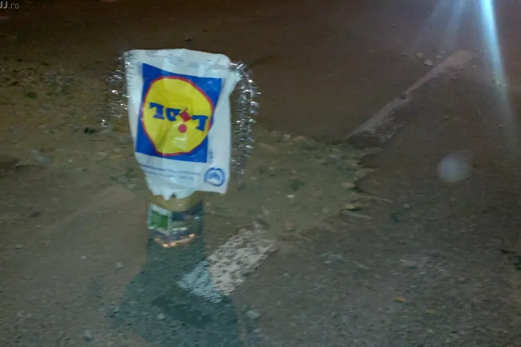 Așa sunt semnalizate lucrările pe Septimiu Albini, în Gheorgheni: E BĂTAIE de joc - FOTO