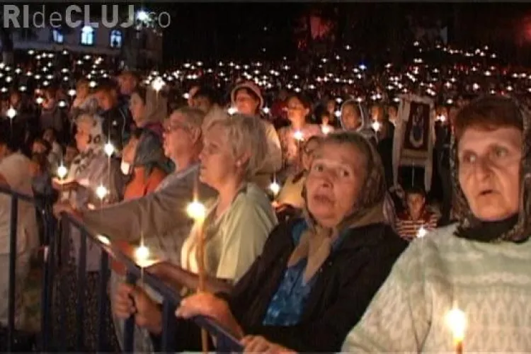 Imagini IMPRESIONANTE de la Mănăstirea Nicula! Zeci de mii de credincioși s-au rugat de Sfânta Maria - VIDEO