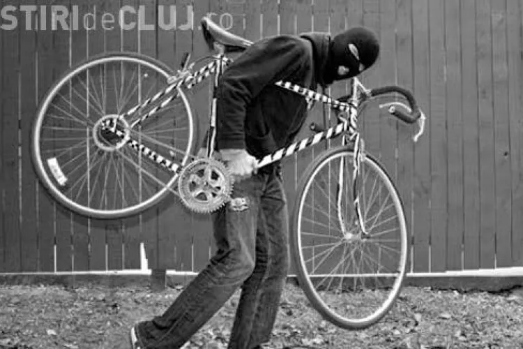 Hoț de biciclete prins în Piața Mihai Viteazu