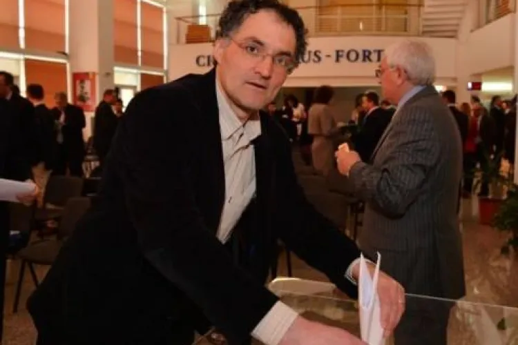 Primarul din Miercurea Ciuc a bătut un agent SRI