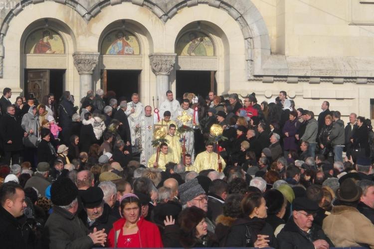 Clujenii, supărați pe zgomotul provocat de biserici: ”Fug din oraș” VIDEO
