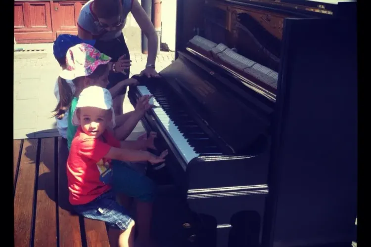 Clujenii sunt chemați să cânte la pianină pe Eroilor - FOTO