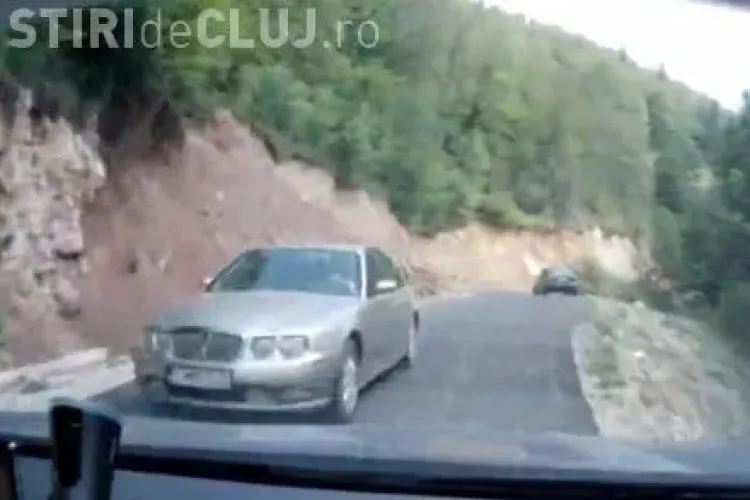 Un șofer clujean a spart oglinda altei mașini în trafic și apoi a REFUZAT să oprească. Cum s-a terminat INCIDENTUL - VIDEO din TRAFIC