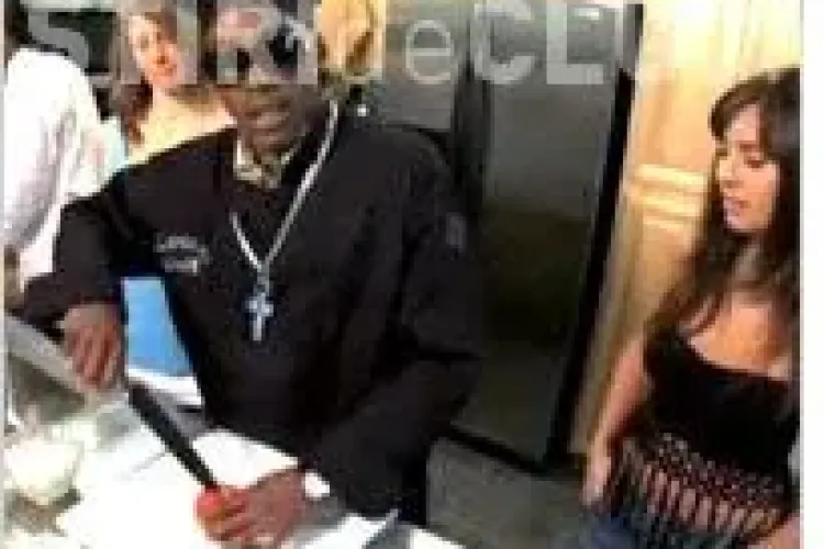 Un celebru rapper își vinde drepturile asupra pieselor sale pentru a deveni bucătar