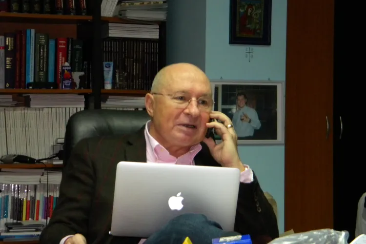 Lucan e în FIERBERE după scrisoarea lui Emanuel Ungureanu și caută JUSTIFICĂRI pentru transplantul lui Arșinel