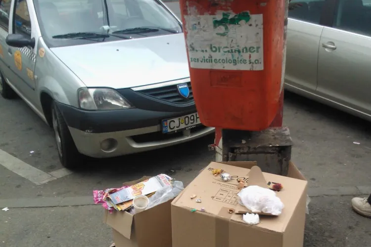 Imagine din stația de autobuz din Mărăști - FOTO