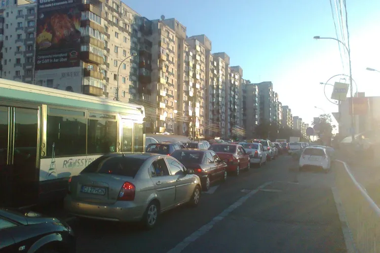 Drumul spre Florești blocat din nou în oră de vârf de muncitorii care trasează drumul