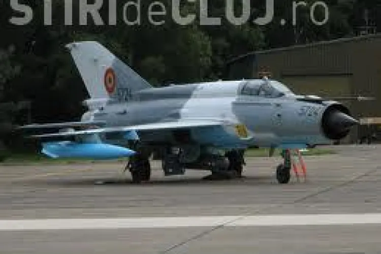 Un MIG 21 a luat foc la aterizare