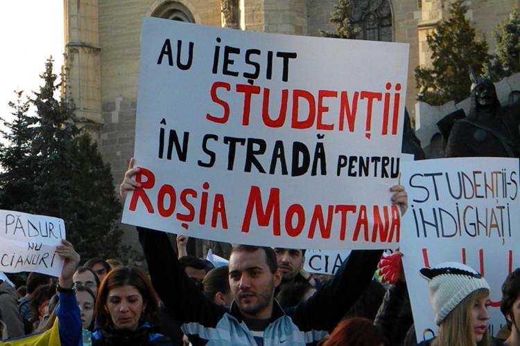 Studenții clujeni s-au alăturat protestatarilor Roșia Montană. UPDATE: 5.000 de oameni au mărșăluit prin oraș - FOTO