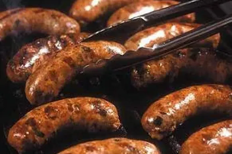 Un sortiment de cârnați din România au fost interziși în Europa