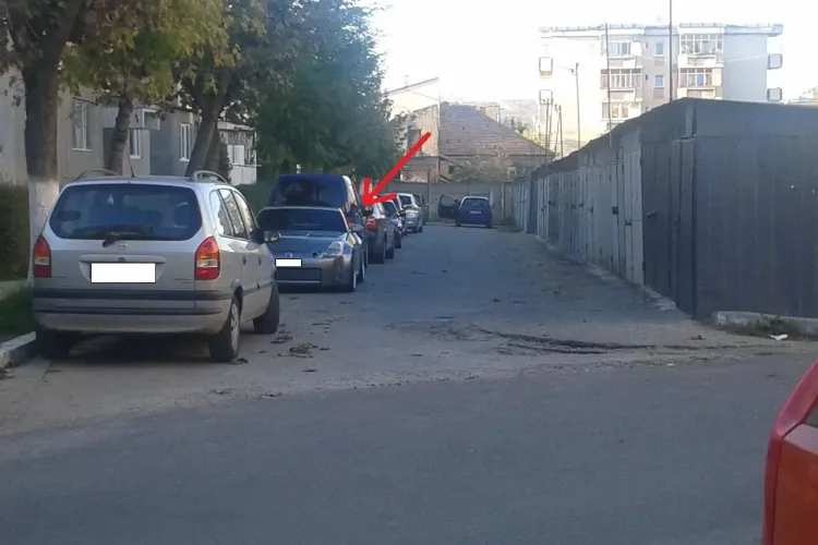 Până când? Își parchează bolidul în fața garajului, iar pe acesta îl închiriază - FOTO