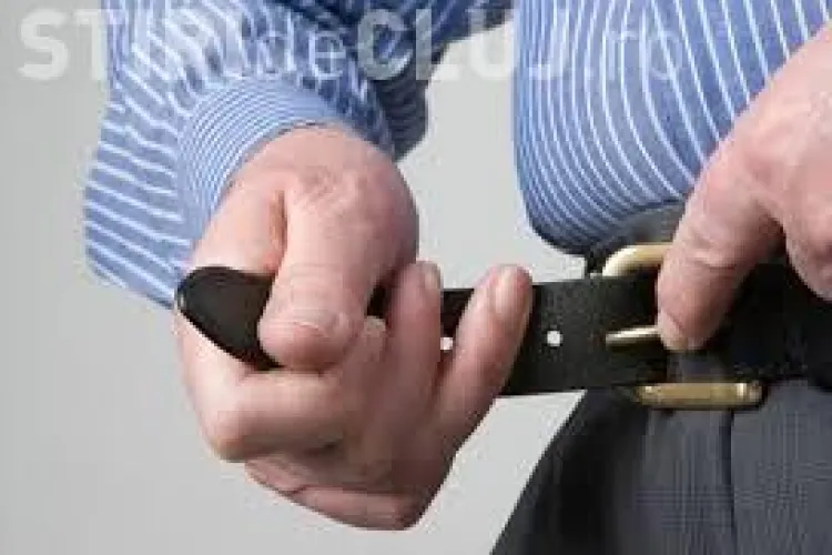 Porți curele strânse? Riști să faci cancer