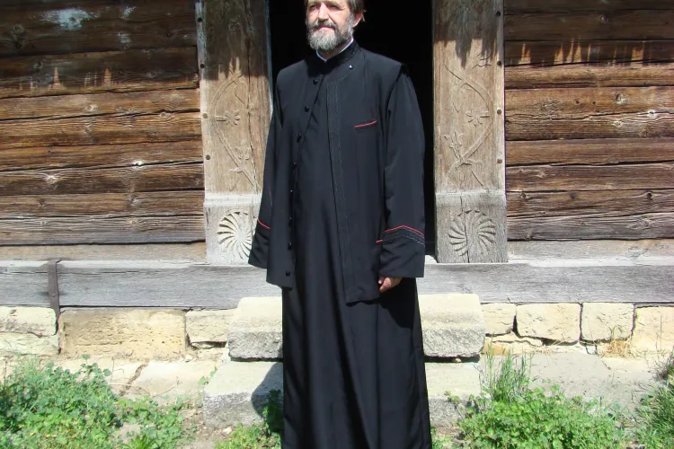 Preotul din Apahida, Sabin Diț, a murit la nunta fiului său