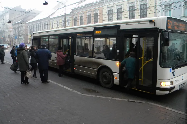 Studenții clujeni cer RATUC să poată fi făcute abonamente și în week-end